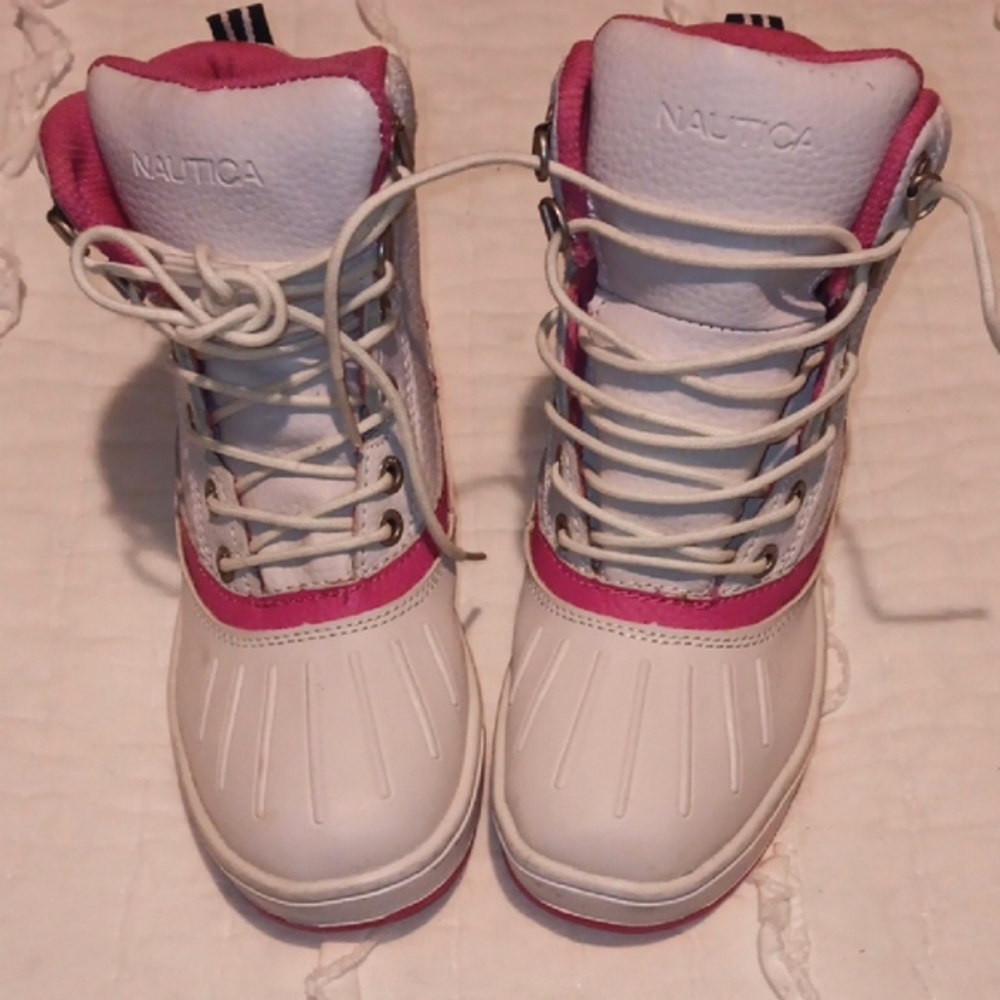 Nautica White and Pink Lace-Up Boots (YOUTH)